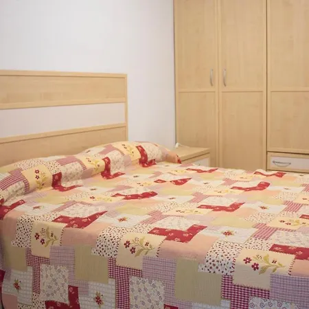 Sta. Eulalia Familias Arysal Апартаменты *